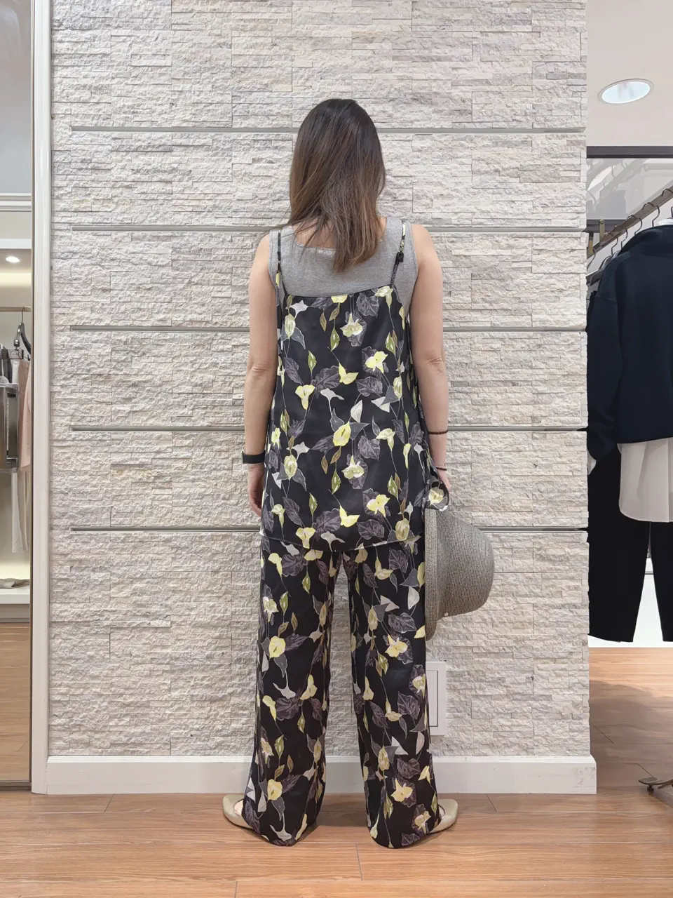 23区 犬塚 コーディネート画像