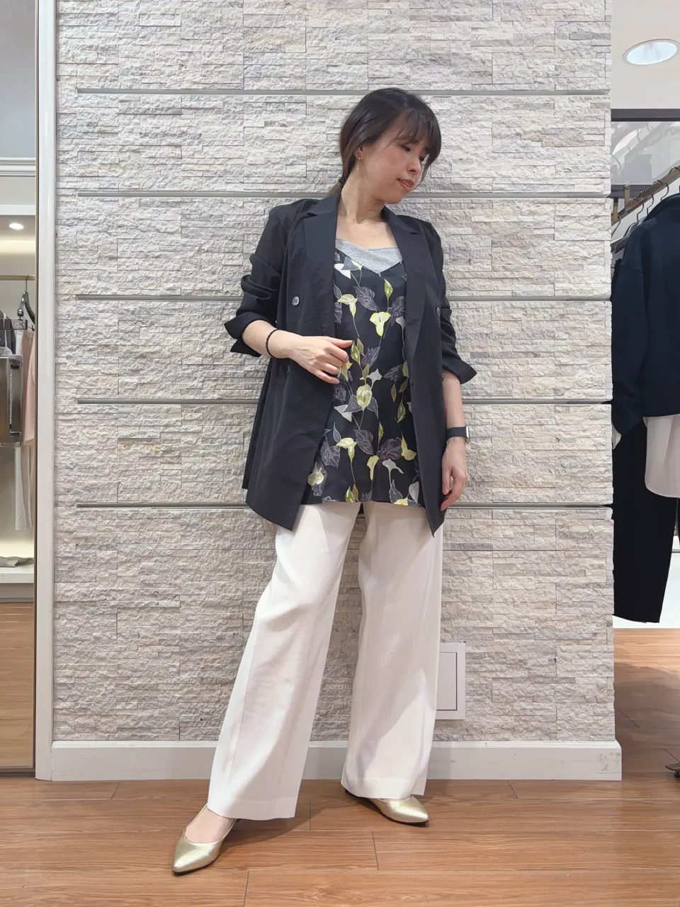 23区 犬塚 コーディネート画像