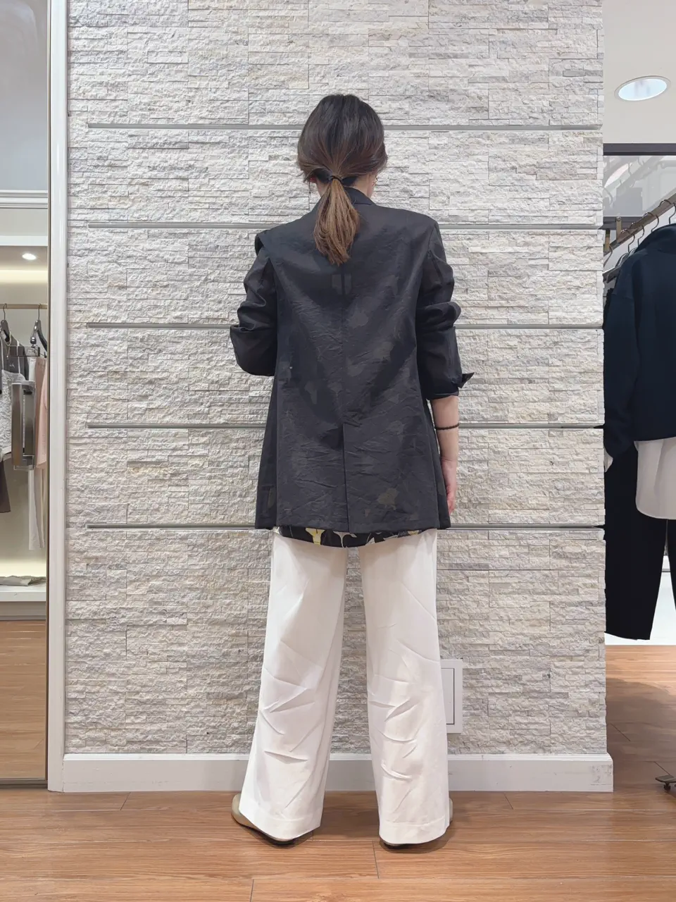 23区 犬塚 コーディネート画像