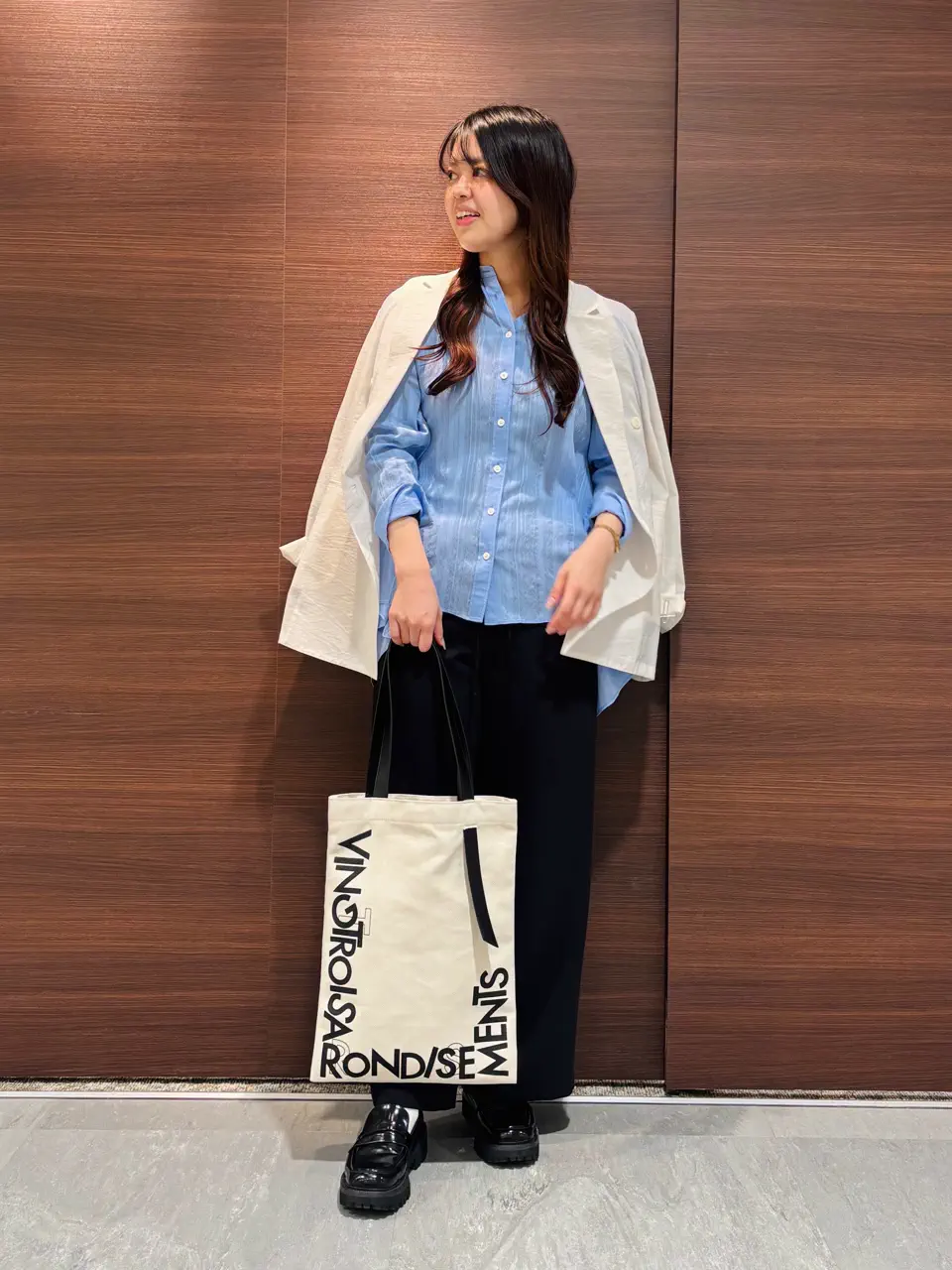  スタッフ コーディネート画像