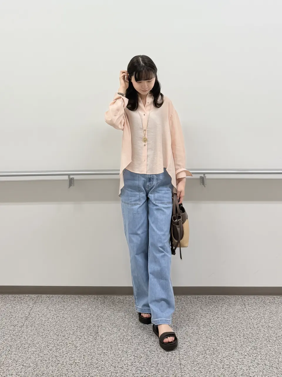 23区 辻 コーディネート画像