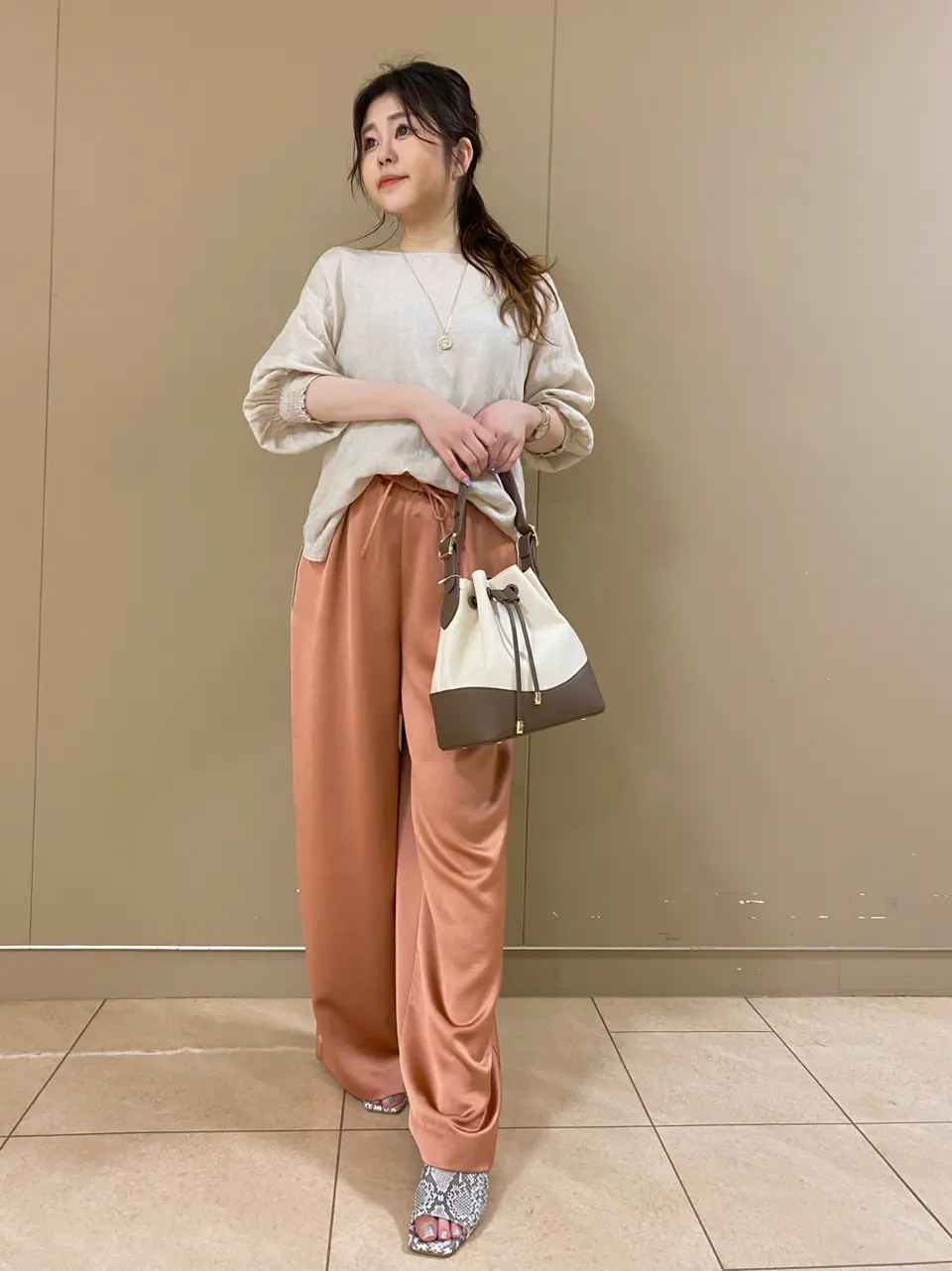  スタッフ コーディネート画像