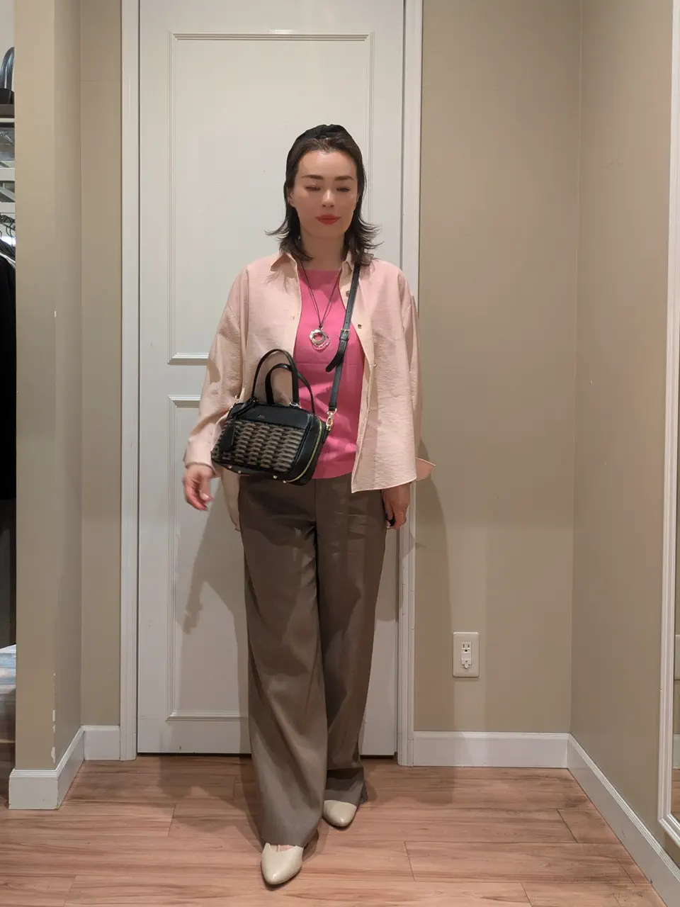 23区 L スタッフn コーディネート画像