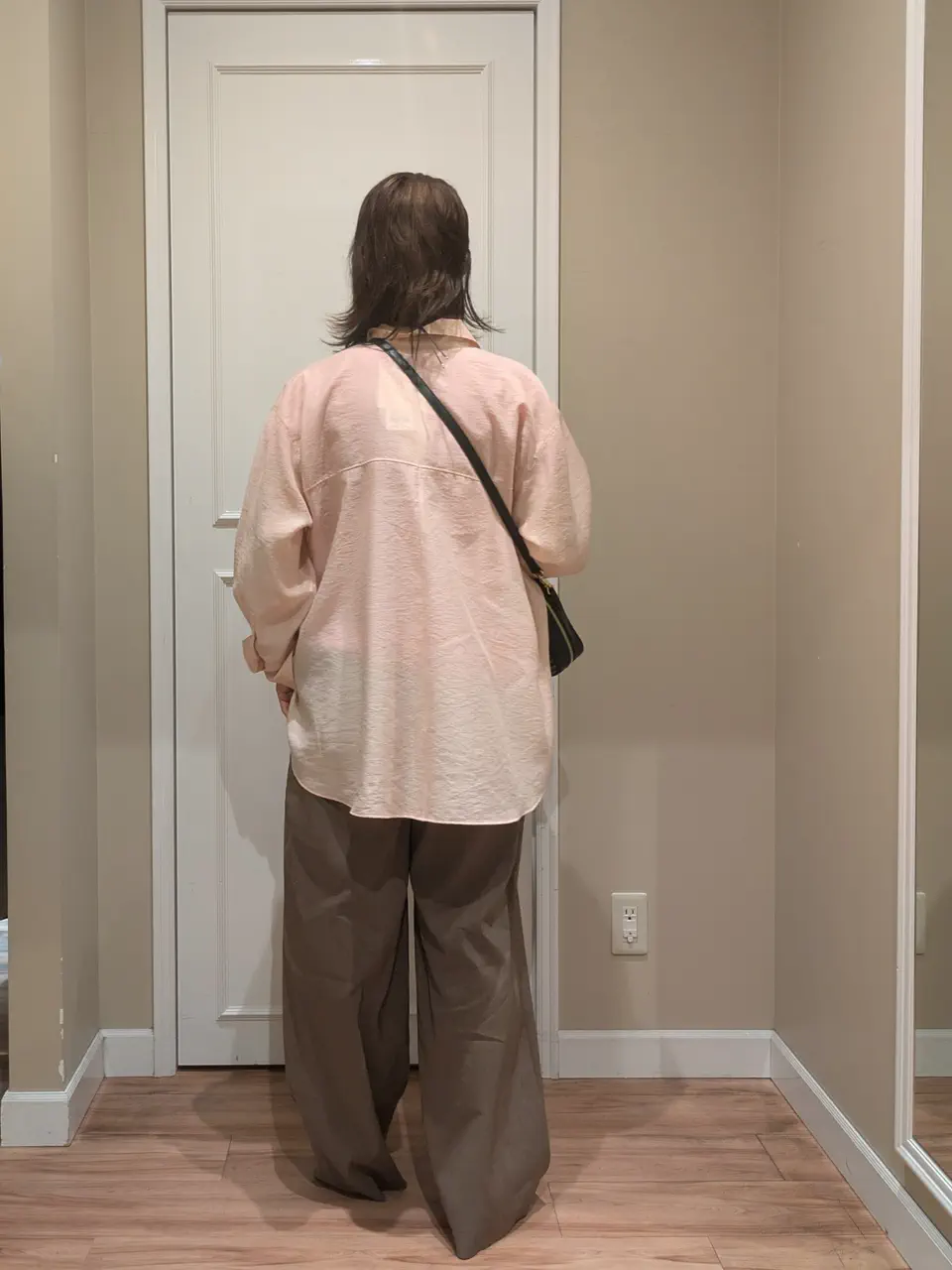 23区 L スタッフn コーディネート画像