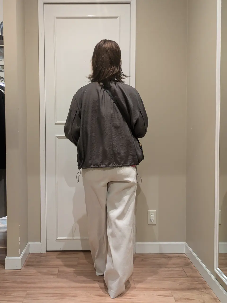 23区 L スタッフn コーディネート画像