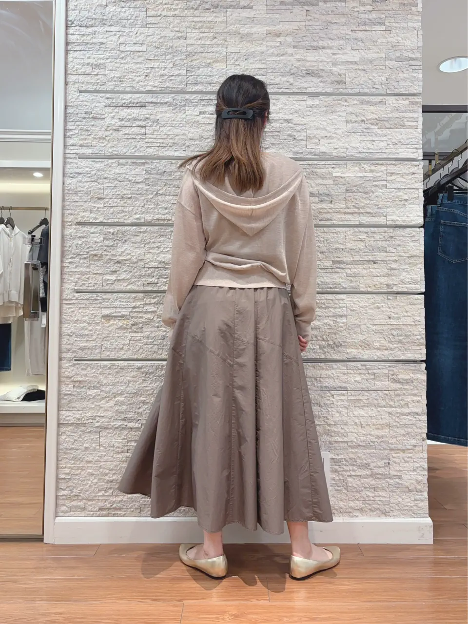 23区 犬塚 コーディネート画像