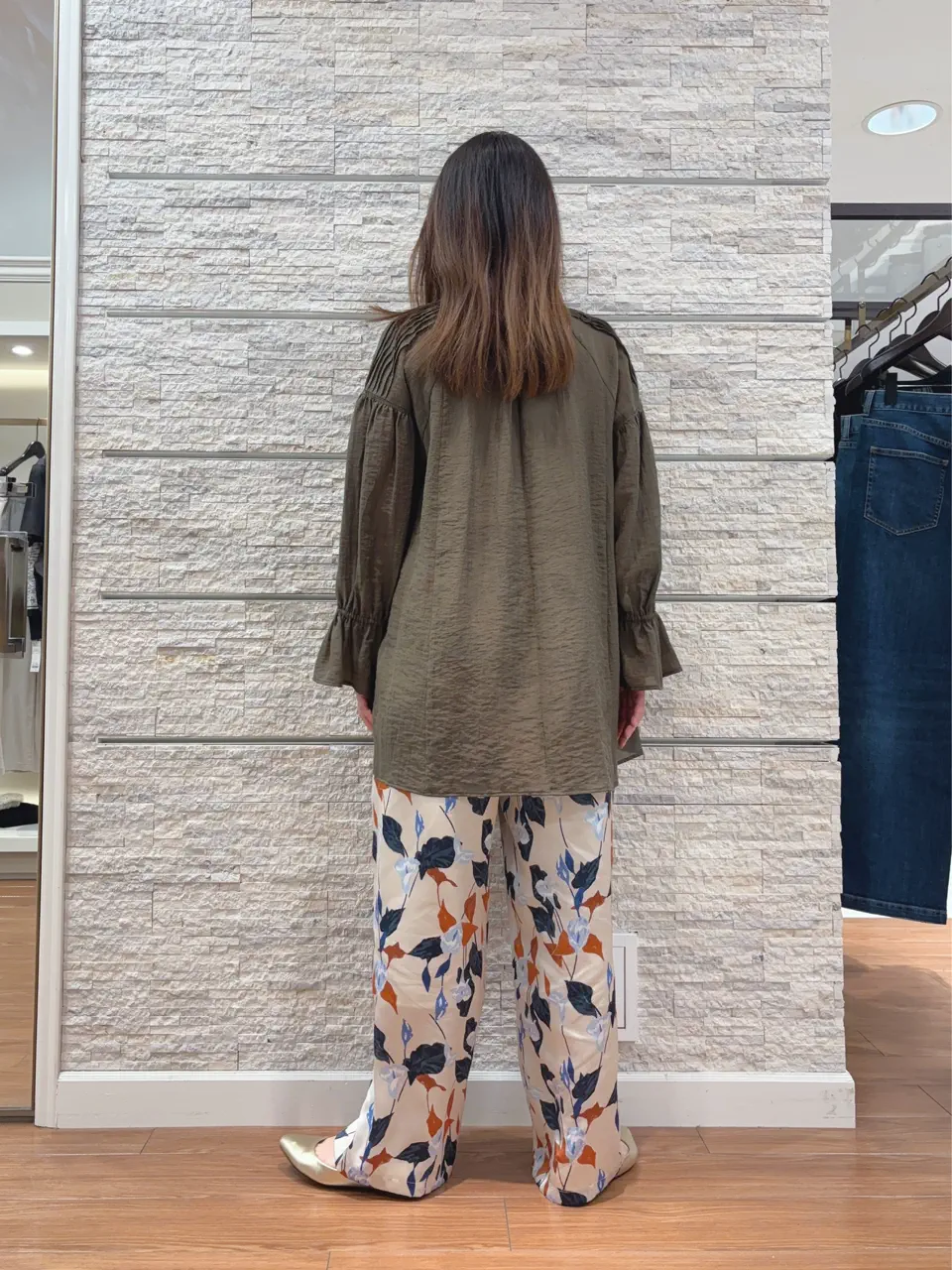 23区 犬塚 コーディネート画像