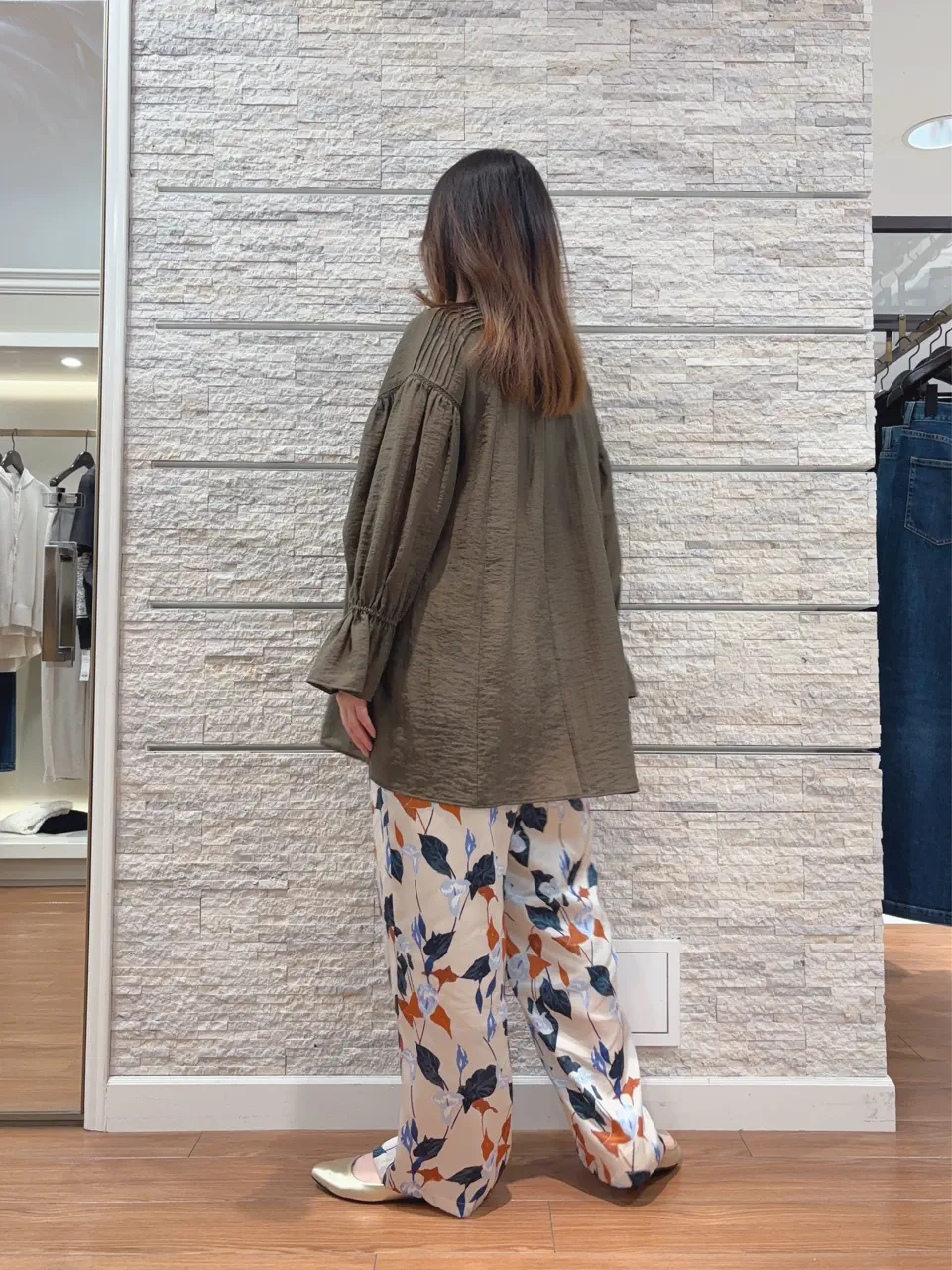 23区 犬塚 コーディネート画像