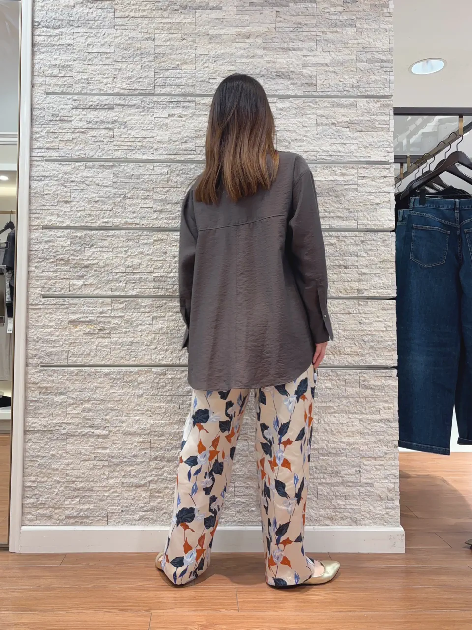 23区 犬塚 コーディネート画像