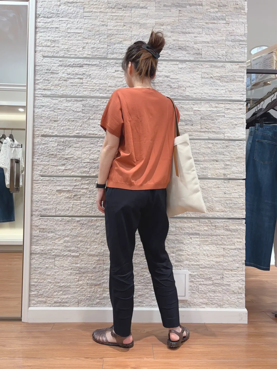 23区 犬塚 コーディネート画像