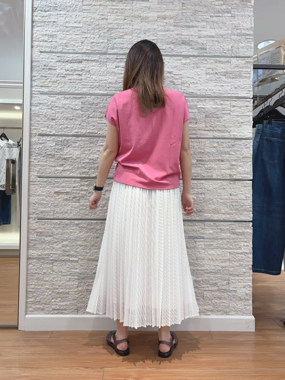 23区 犬塚 コーディネート画像