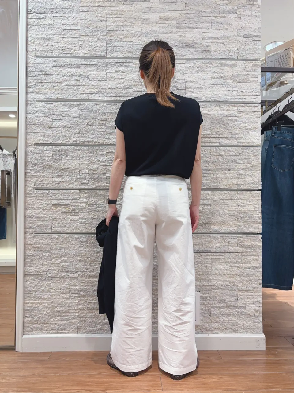 23区 犬塚 コーディネート画像