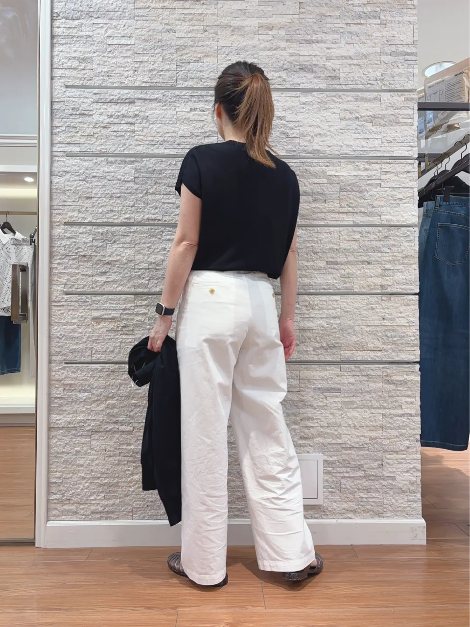 23区 犬塚 コーディネート画像