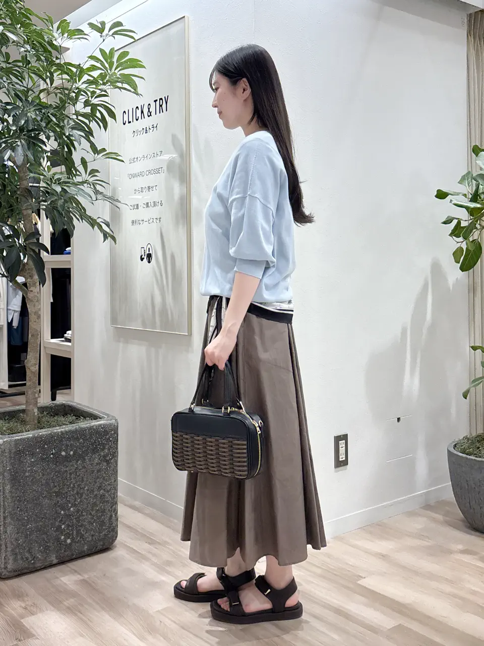 23区 タハラ コーディネート画像