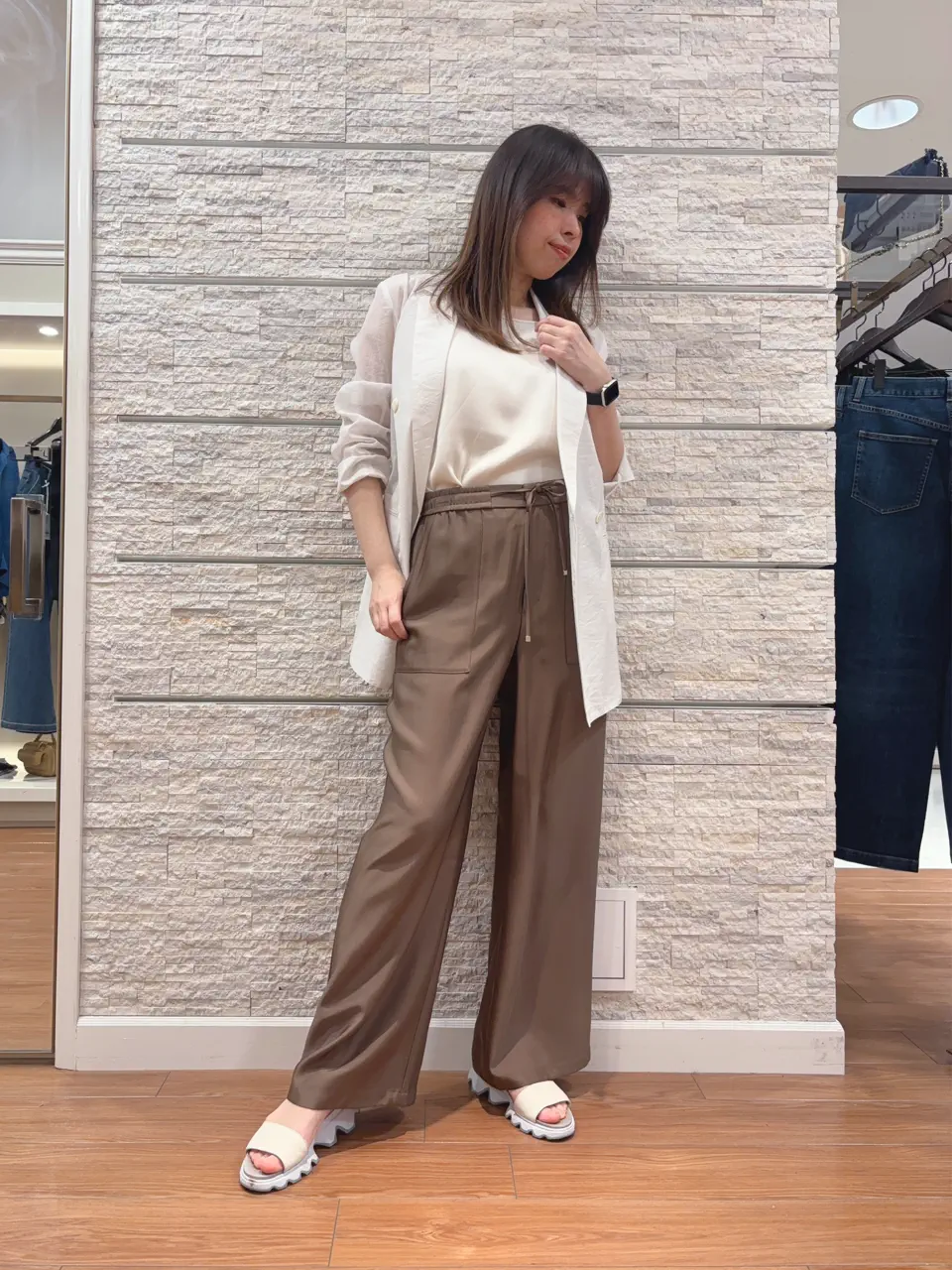 23区 犬塚 コーディネート画像