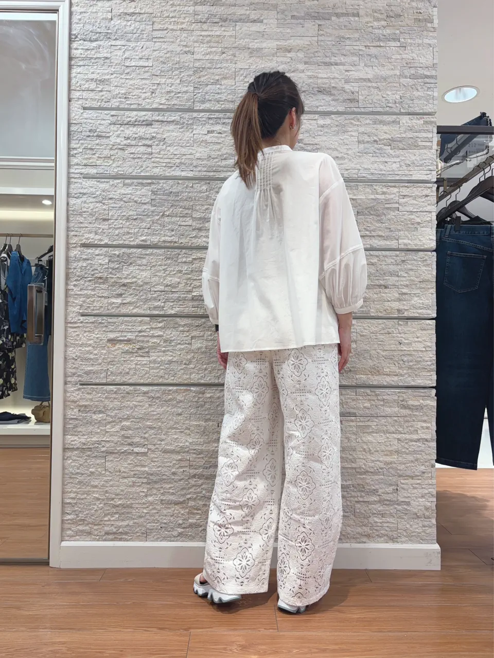 23区 犬塚 コーディネート画像