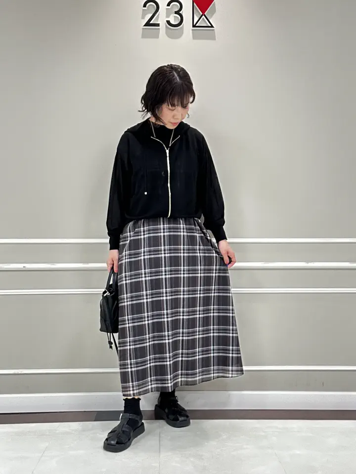 23区 助川 コーディネート画像