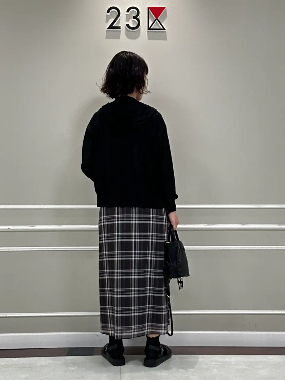 23区 助川 コーディネート画像