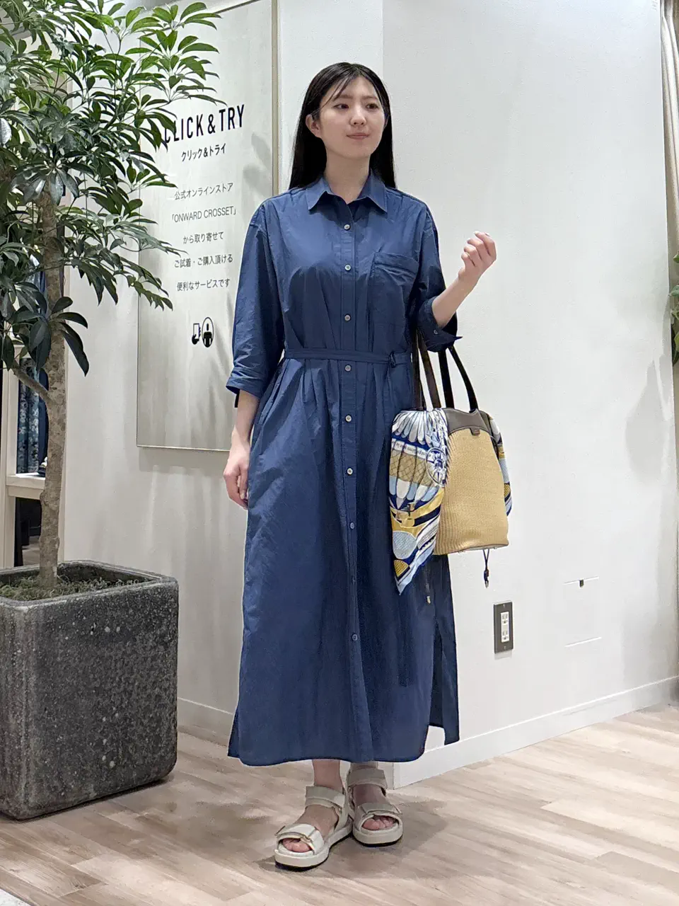  タハラ コーディネート画像