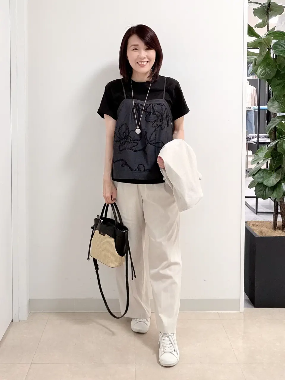  宇井 コーディネート画像