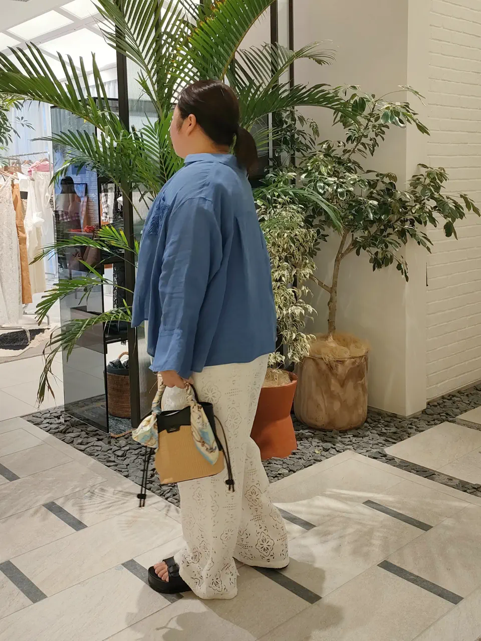 23区 ミヤシタ コーディネート画像