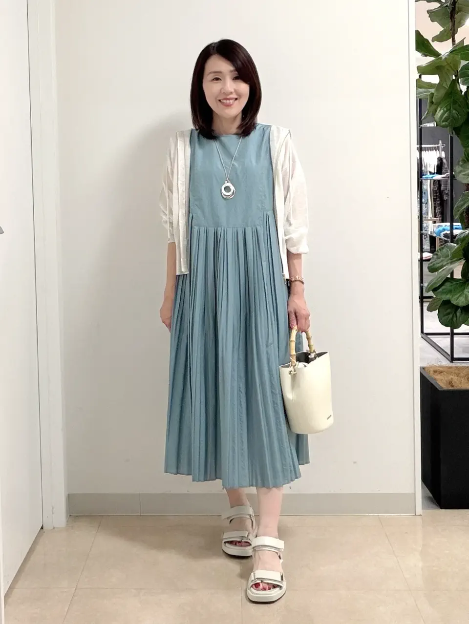  宇井 コーディネート画像