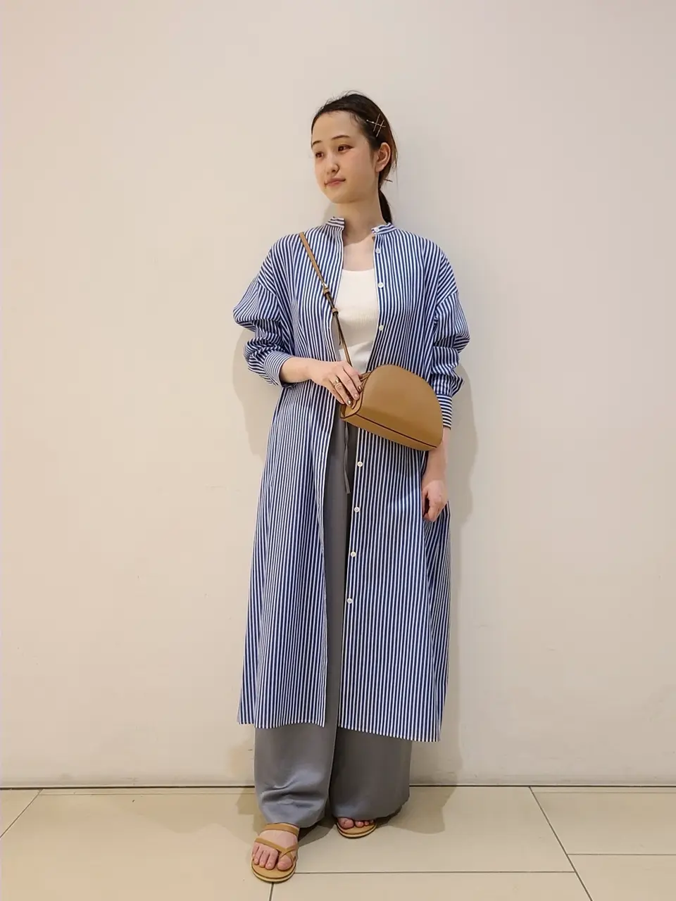  スタッフ. コーディネート画像