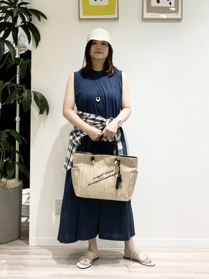 23区 三木 コーディネート画像
