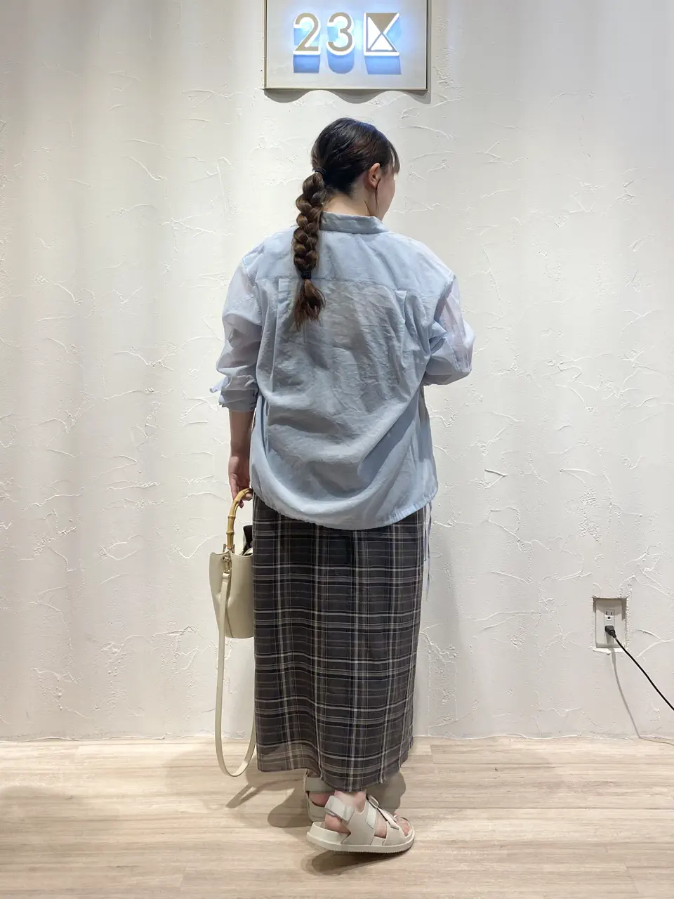 23区 藤原 コーディネート画像