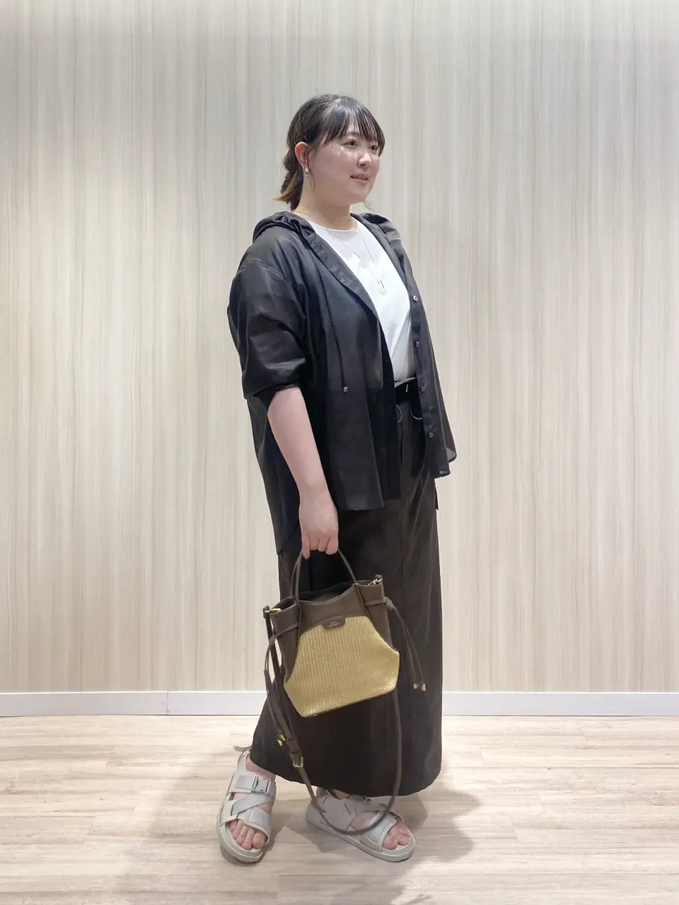 23区 藤原 コーディネート画像