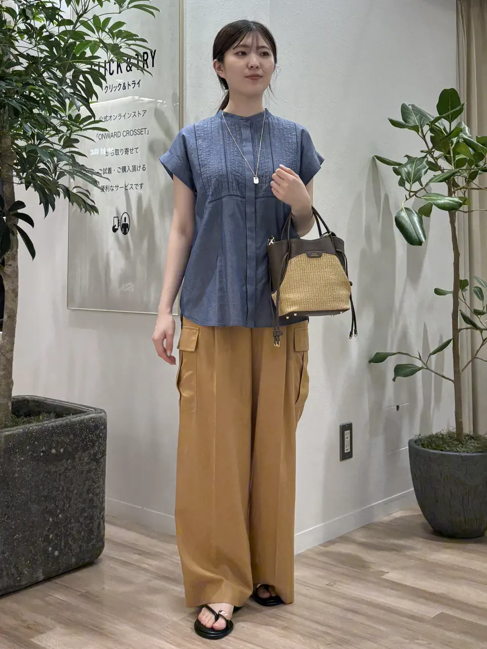  タハラ コーディネート画像