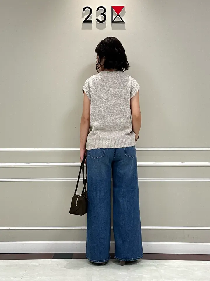 23区 助川 コーディネート画像