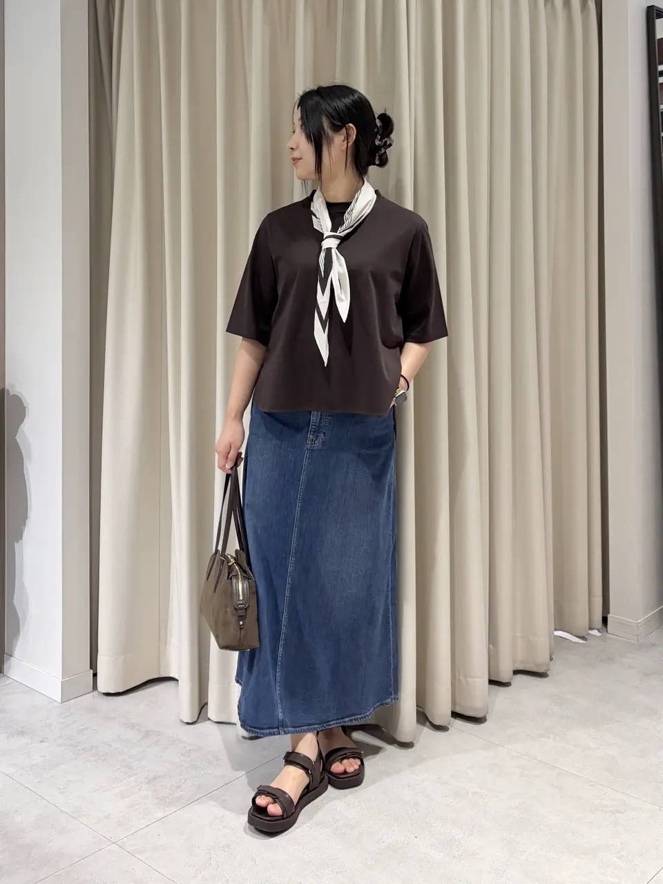  ナヅ コーディネート画像