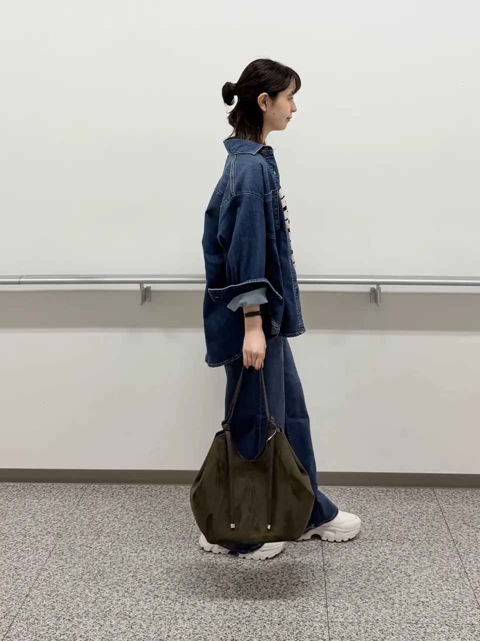 23区 辻 コーディネート画像