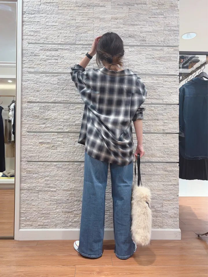 23区 犬塚 コーディネート画像