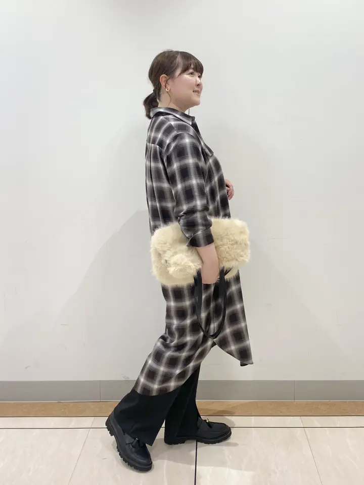 23区 藤原 コーディネート画像