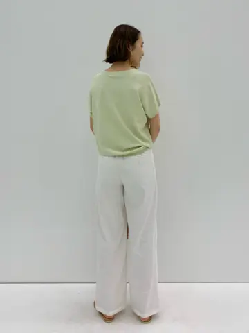 23区 秋葉 コーディネート画像