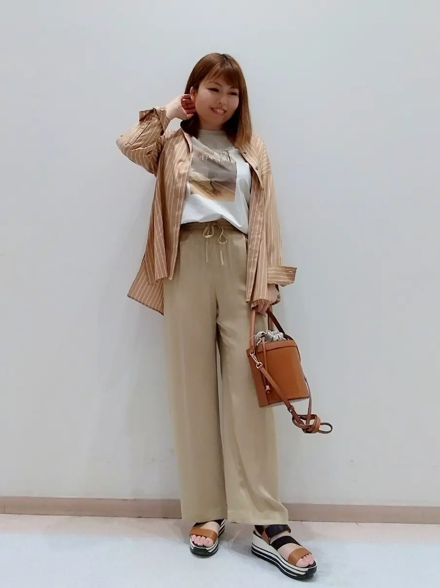  スタッフ コーディネート画像