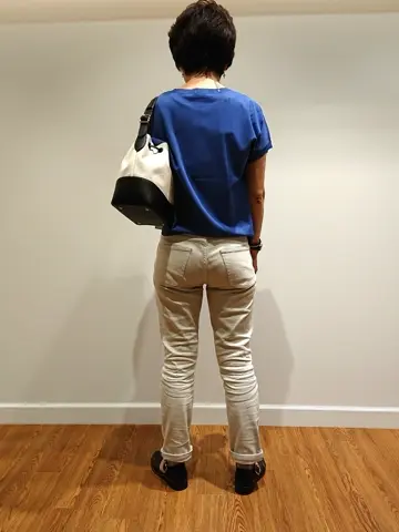 23区 コミヤ コーディネート画像