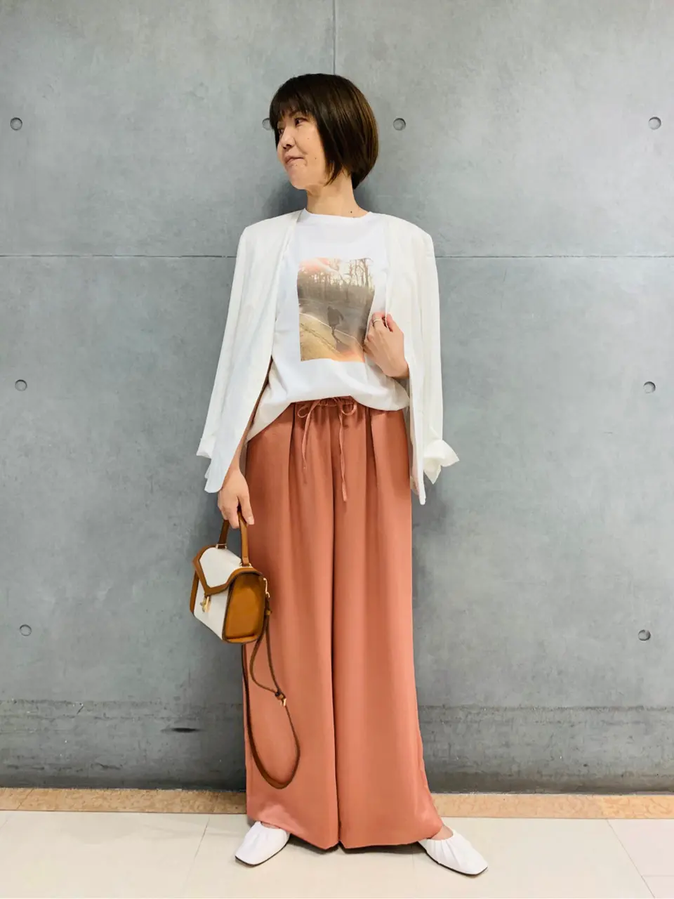  スタッフ  コーディネート画像