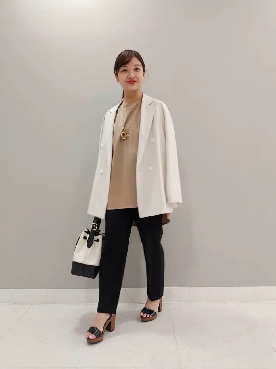  阿多 コーディネート画像