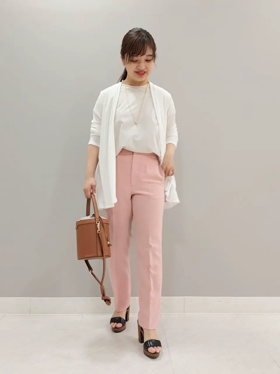  阿多 コーディネート画像