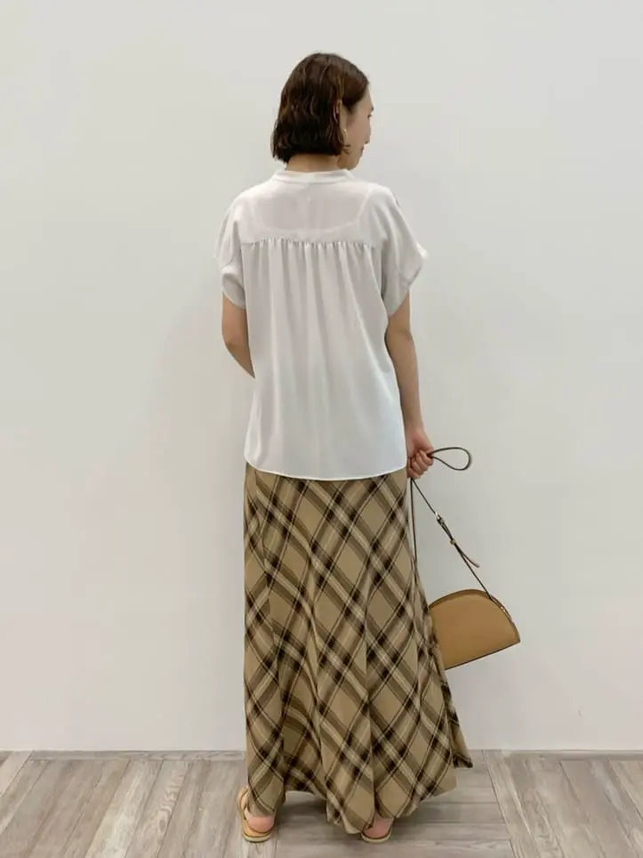 23区 秋葉 コーディネート画像