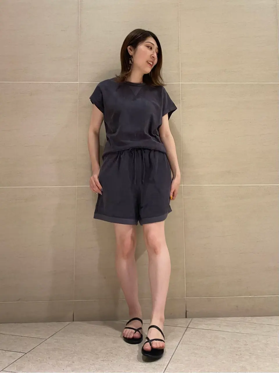  スタッフy コーディネート画像