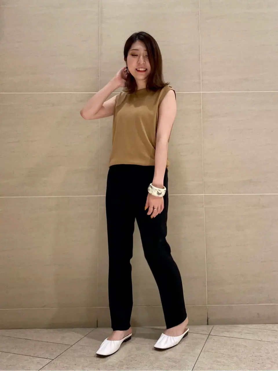  スタッフy コーディネート画像