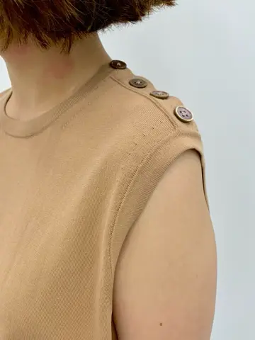 23区 秋葉 コーディネート画像