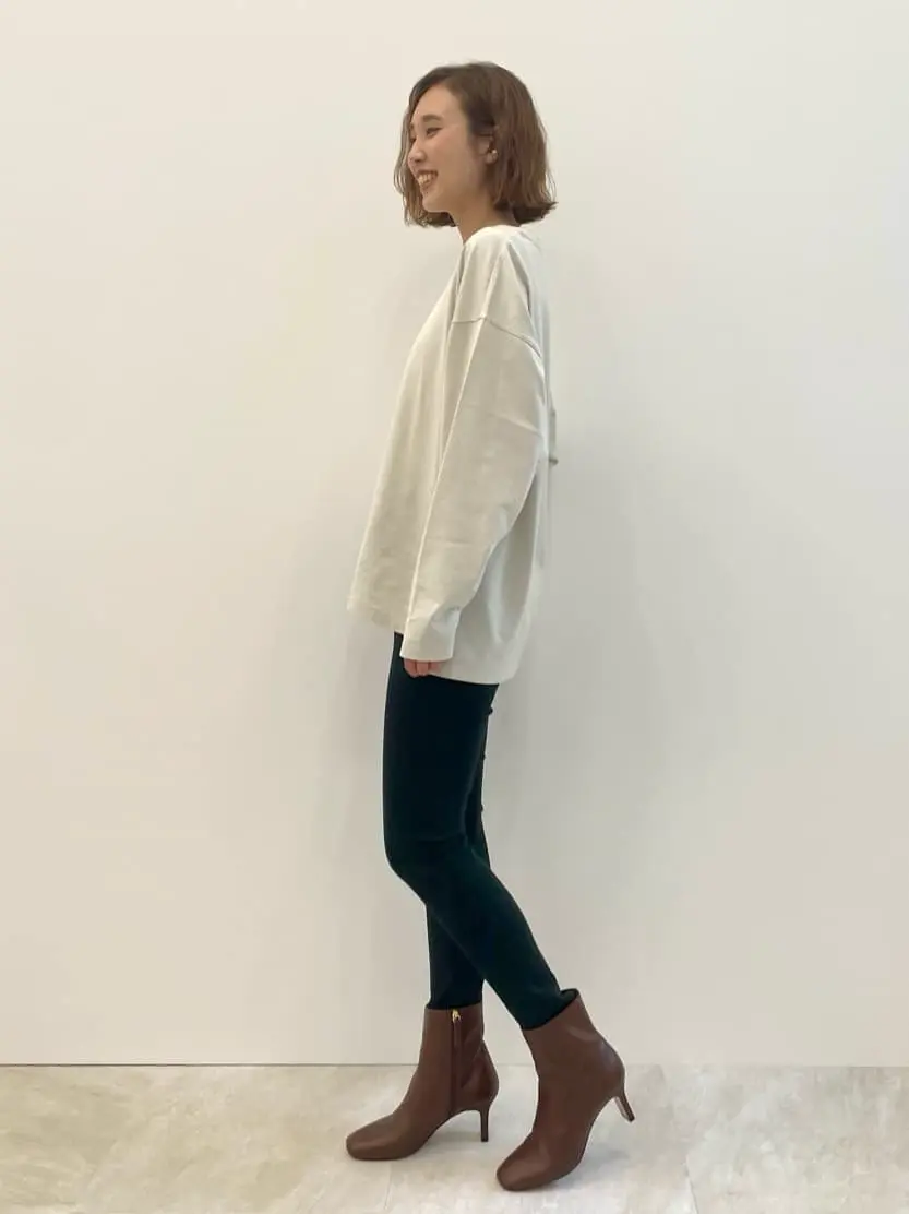 23区 秋葉 コーディネート画像