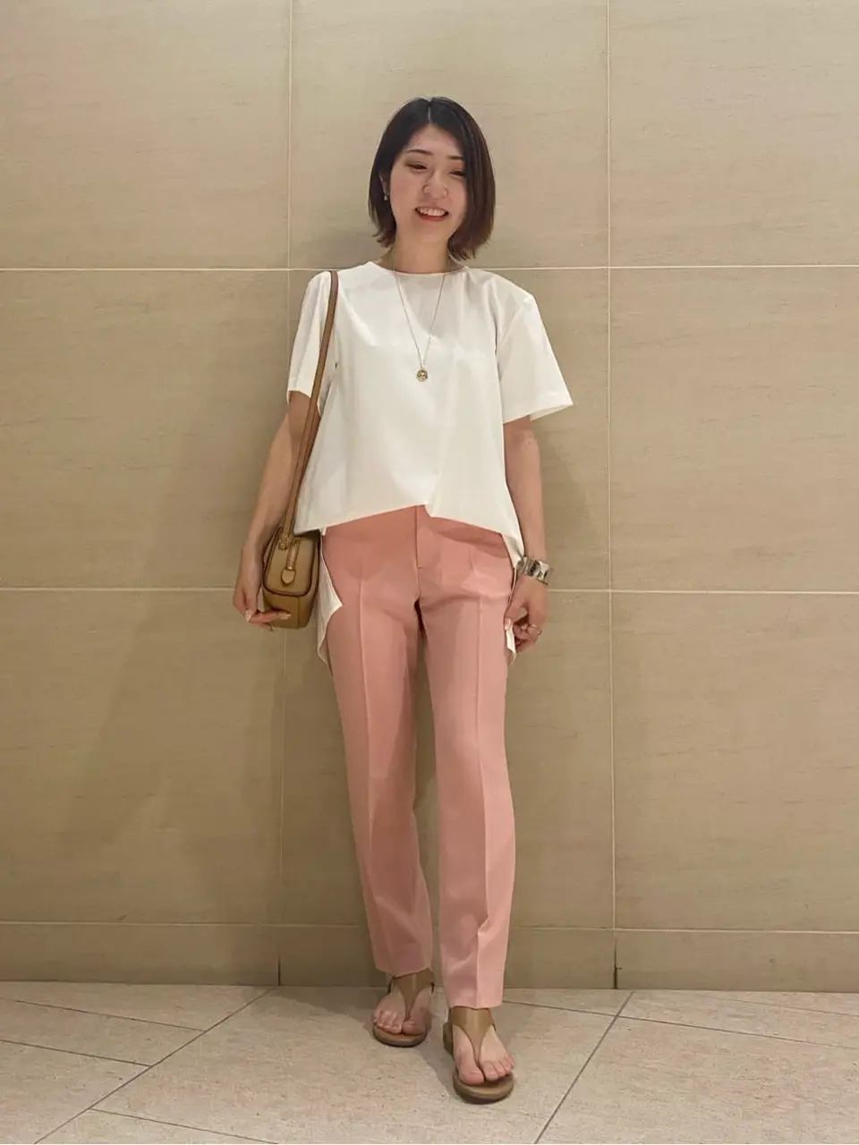  スタッフy コーディネート画像