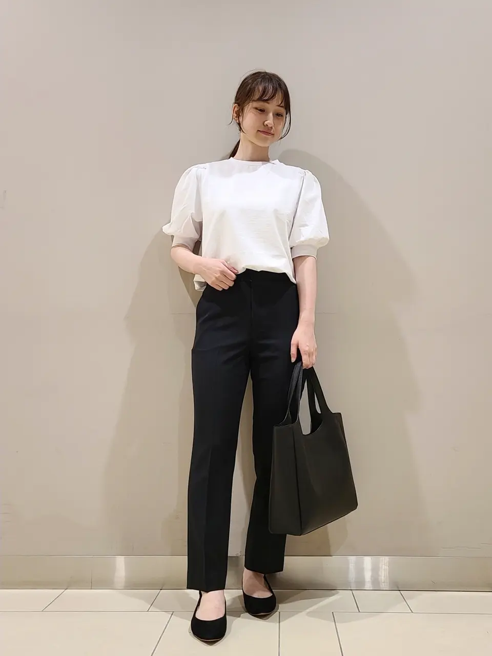  スタッフ. コーディネート画像