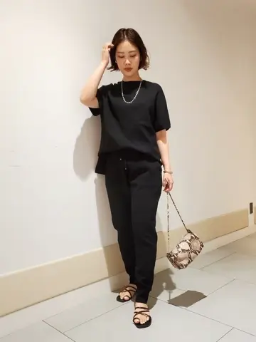 23区 伊藤 コーディネート画像